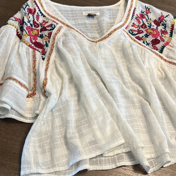Anthropologie PILCRO Floral Embroidered Boho Blouse Sz Medium - Picture 6 of 8